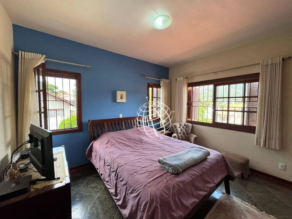 Casa, 4 quartos, 266 m² - Foto 3