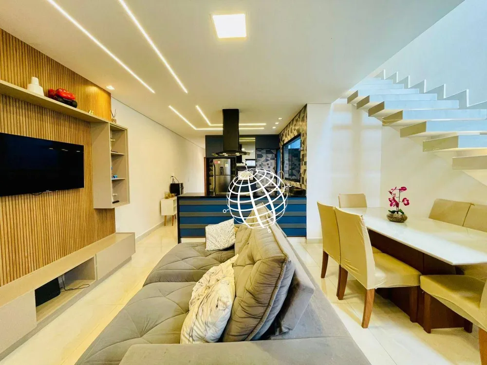 Casa, 3 quartos, 202 m² - Foto 1