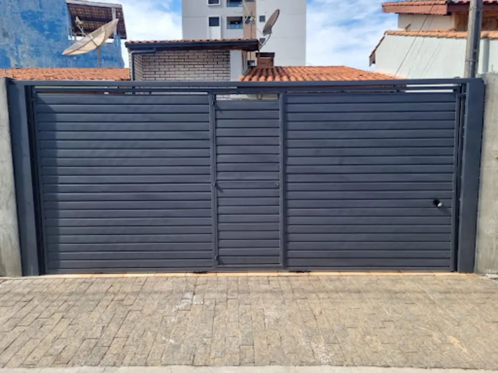 Casa, 3 quartos, 181 m² - Foto 1