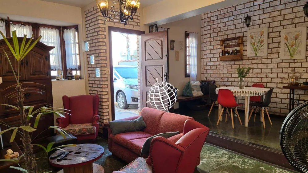 Casa, 3 quartos, 181 m² - Foto 2