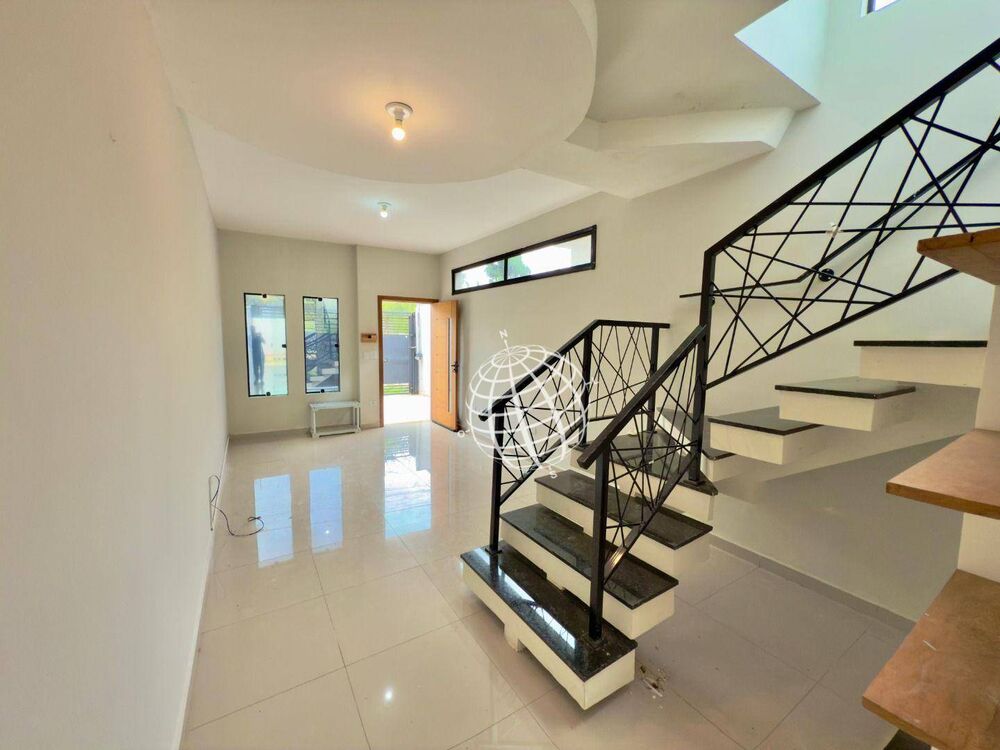 Casa à venda com 2 quartos, 112m² - Foto 4