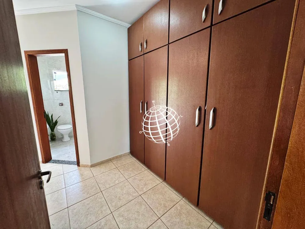 Casa, 3 quartos, 260 m² - Foto 1