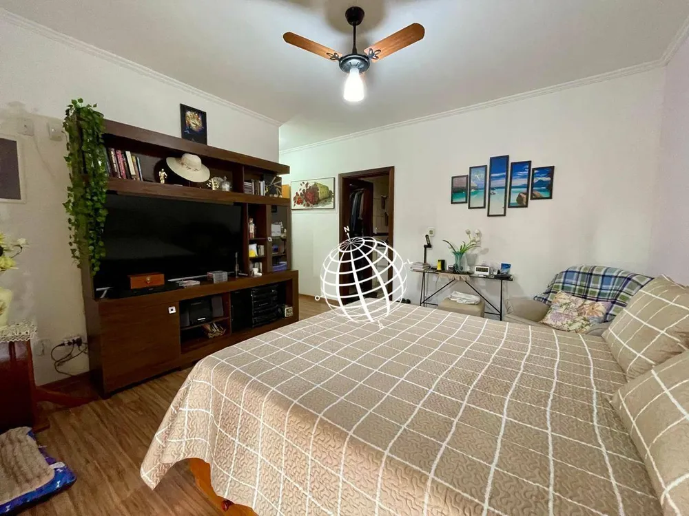 Casa, 3 quartos, 310 m² - Foto 1