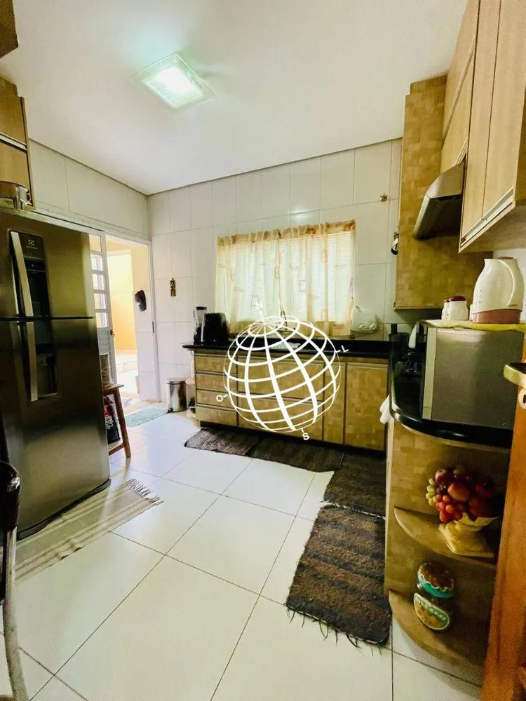 Casa, 4 quartos, 304 m² - Foto 4