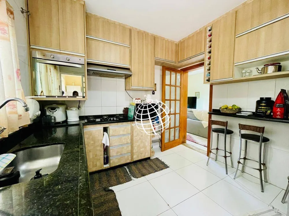 Casa, 4 quartos, 304 m² - Foto 2
