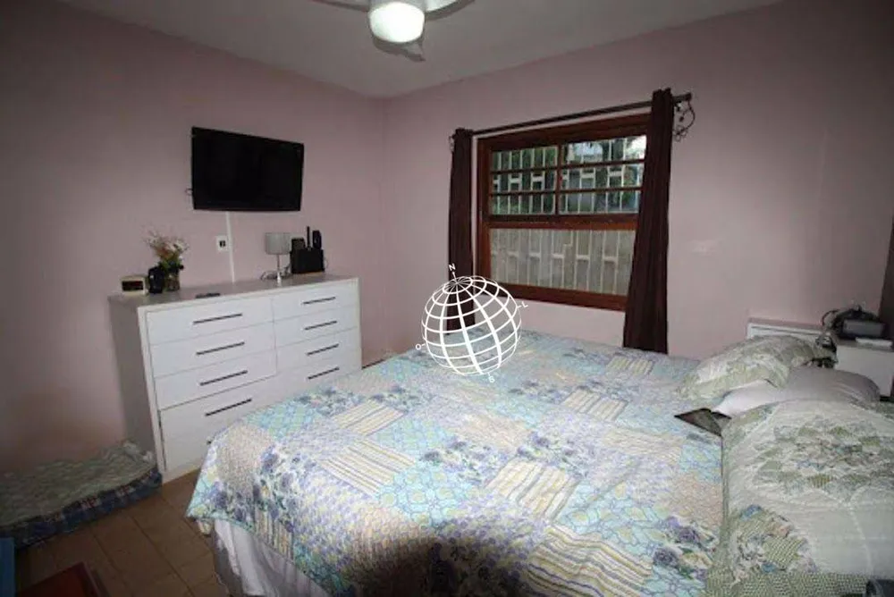 Casa, 3 quartos, 170 m² - Foto 1