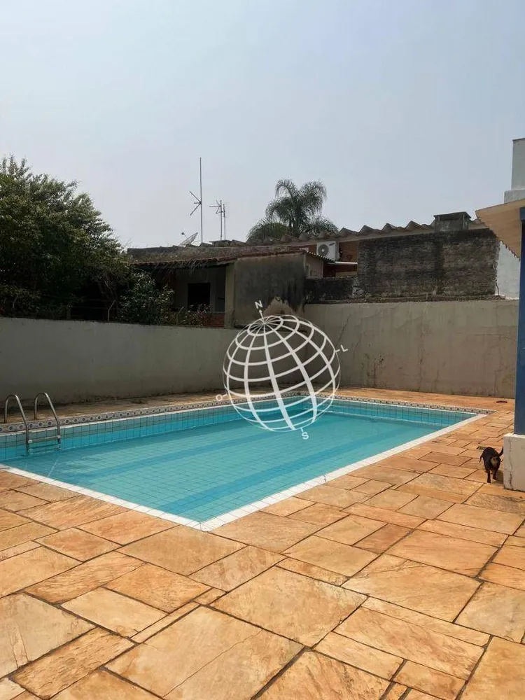 Casa, 3 quartos, 242 m² - Foto 3