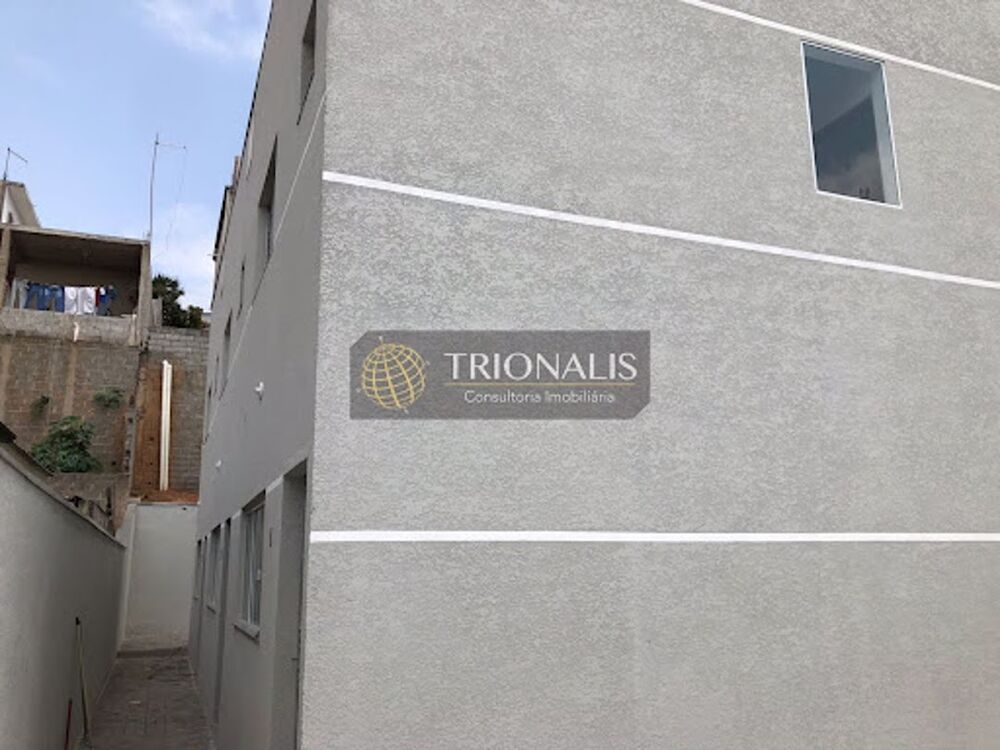 Casa à venda com 2 quartos, 80m² - Foto 4