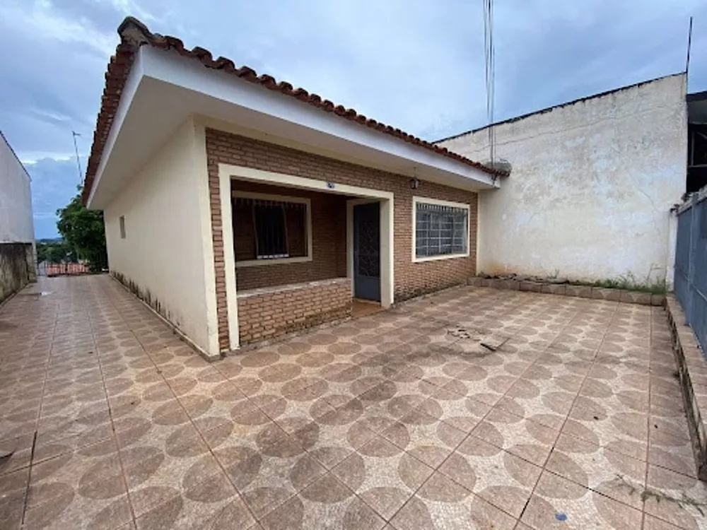 Casa à venda com 2 quartos, 128m² - Foto 2