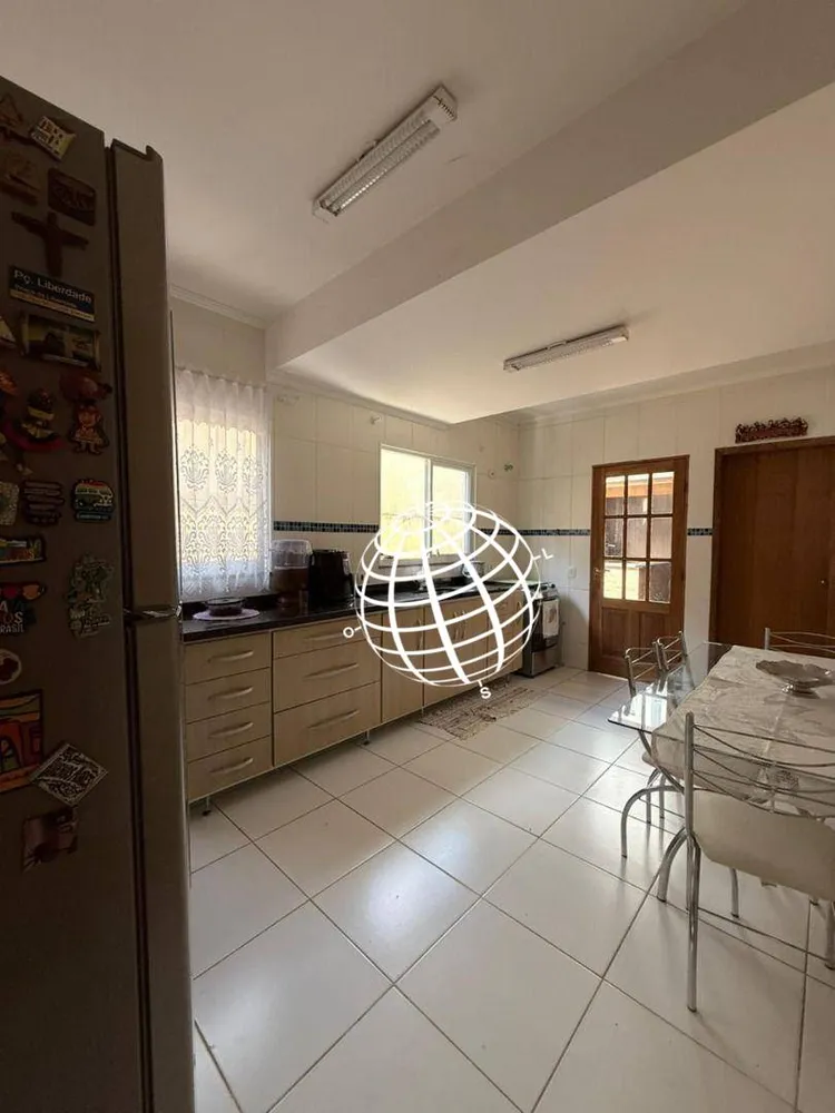 Casa, 3 quartos, 99 m² - Foto 2