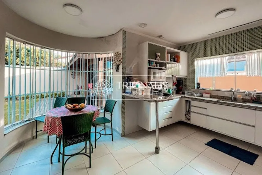Casa, 3 quartos, 225 m² - Foto 12