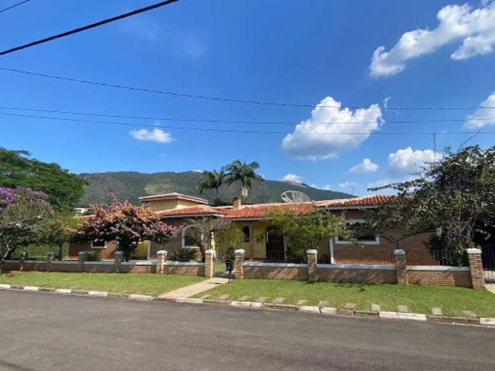 Casa de Condomínio à venda com 4 quartos, 505m² - Foto 1