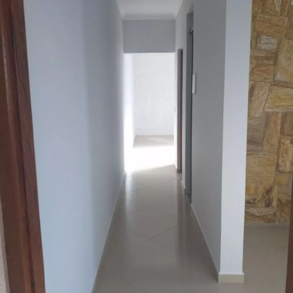 Casa à venda com 3 quartos, 230m² - Foto 14