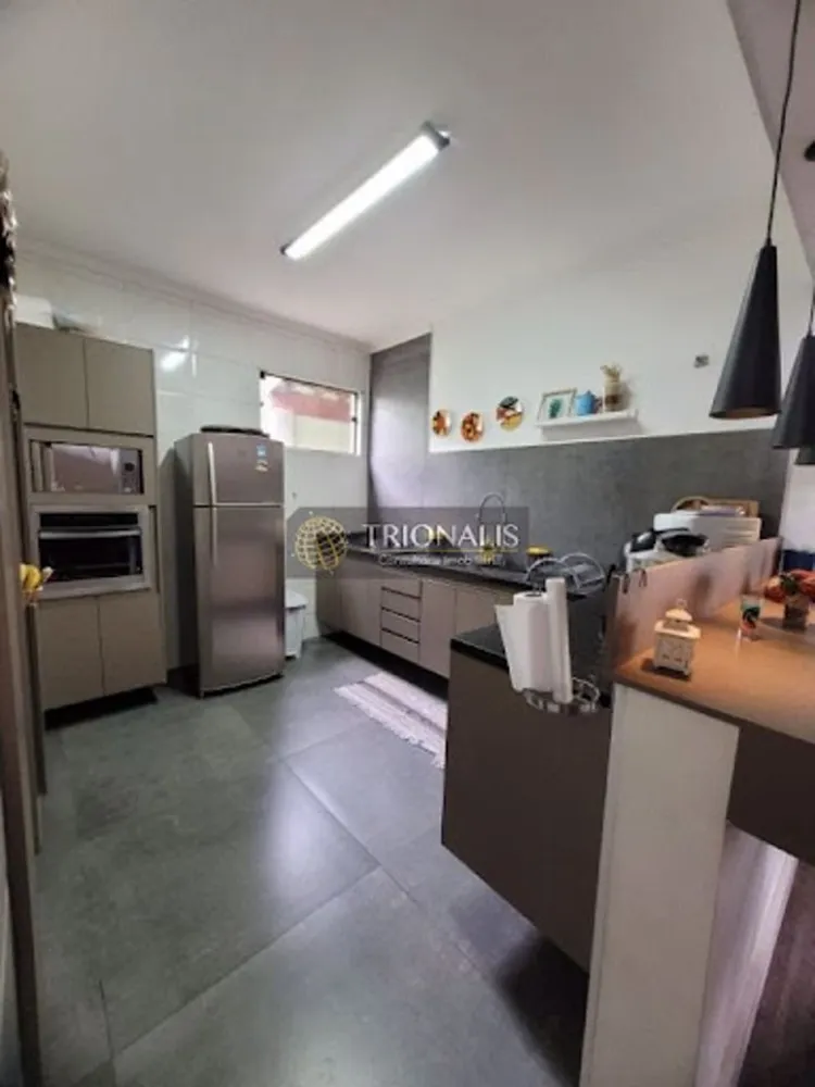 Casa, 3 quartos, 300 m² - Foto 4