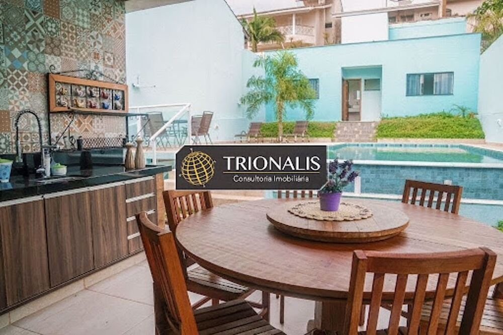 Casa, 3 quartos, 330 m² - Foto 2