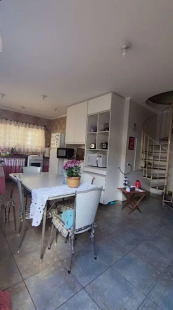 Casa, 4 quartos, 228 m² - Foto 1