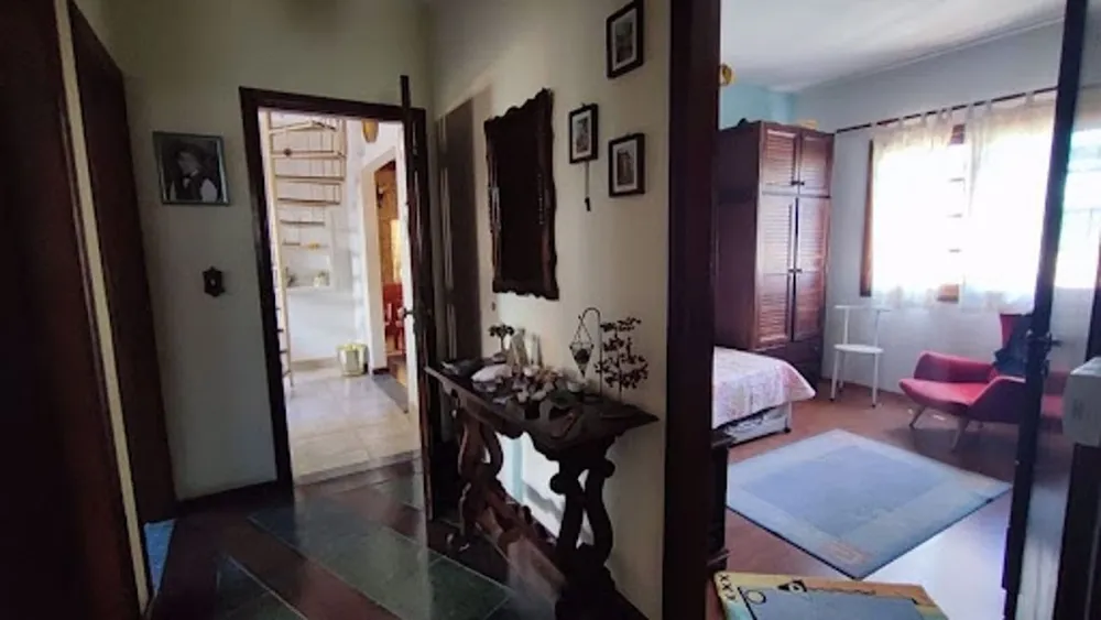 Casa, 4 quartos, 228 m² - Foto 2