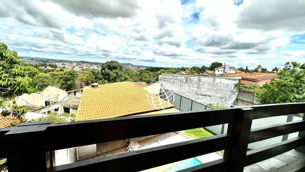 Casa, 4 quartos, 310 m² - Foto 2