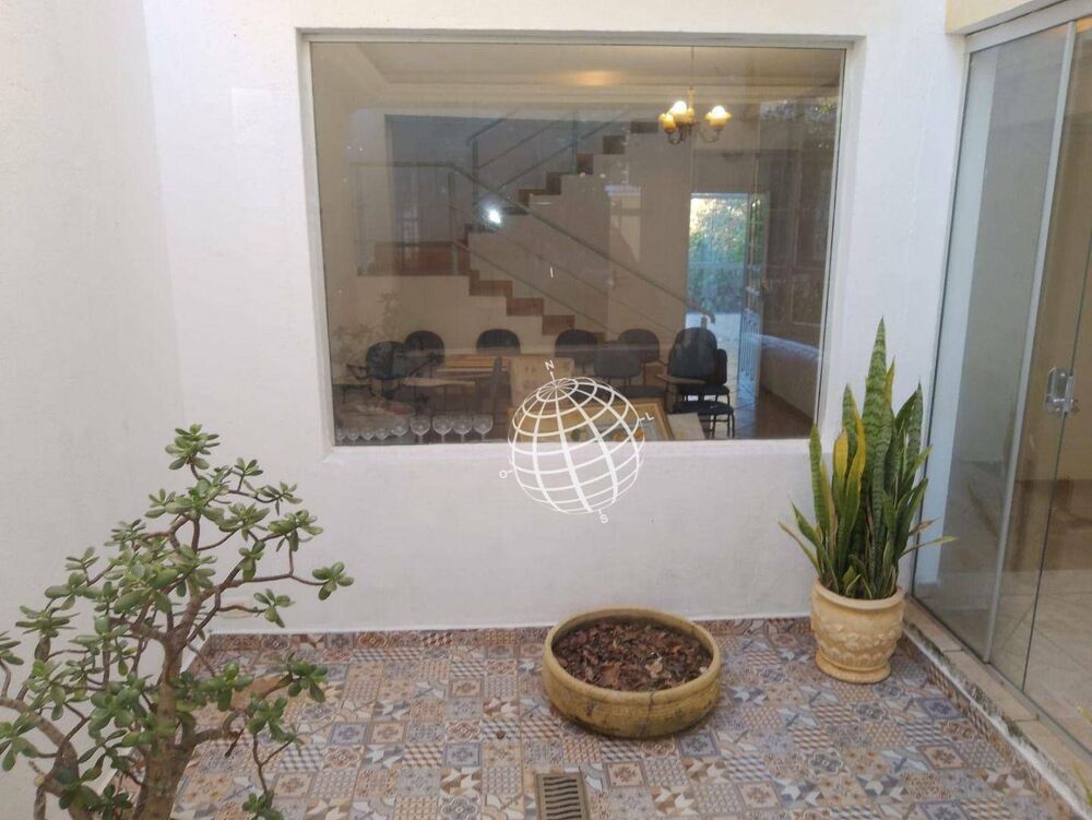 Casa à venda com 3 quartos, 323m² - Foto 19