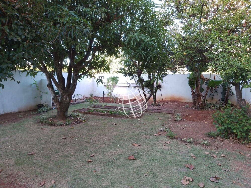 Casa à venda com 3 quartos, 323m² - Foto 7