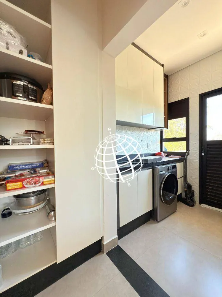 Casa, 3 quartos, 221 m² - Foto 1