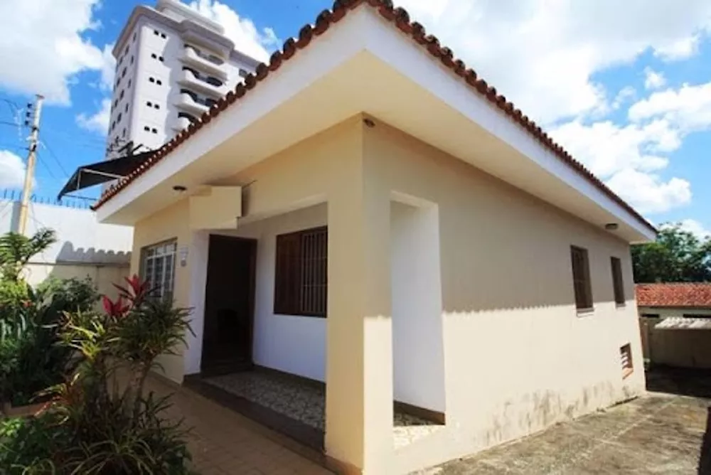 Casa à venda com 3 quartos, 140m² - Foto 2