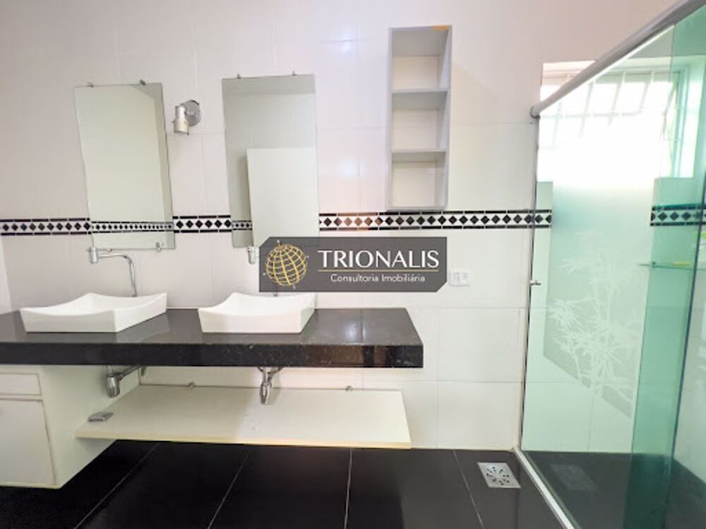Casa à venda com 2 quartos, 297m² - Foto 14