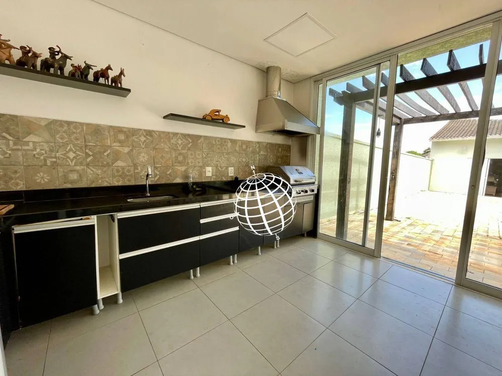 Casa, 3 quartos, 245 m² - Foto 3