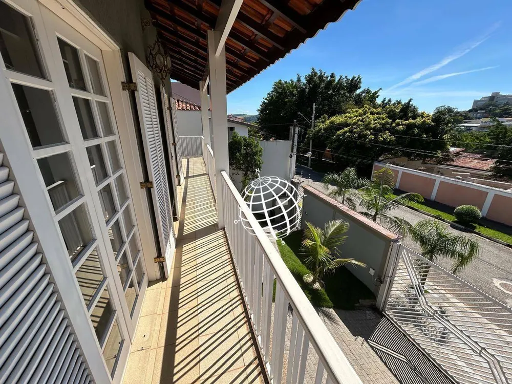 Casa, 3 quartos, 261 m² - Foto 2