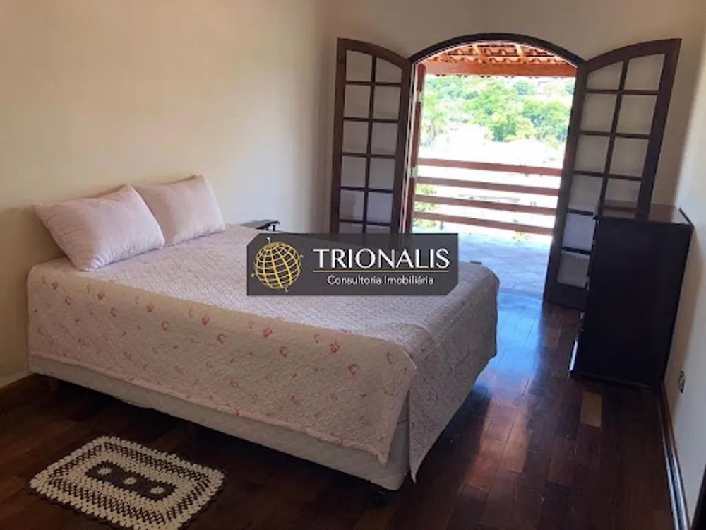 Casa, 4 quartos, 335 m² - Foto 1