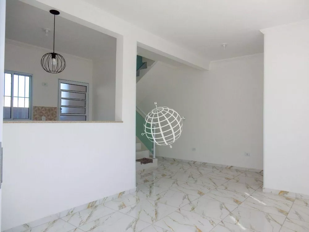 Casa à venda com 2 quartos, 100m² - Foto 4