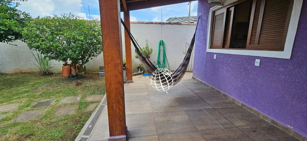 Casa, 5 quartos, 249 m² - Foto 1
