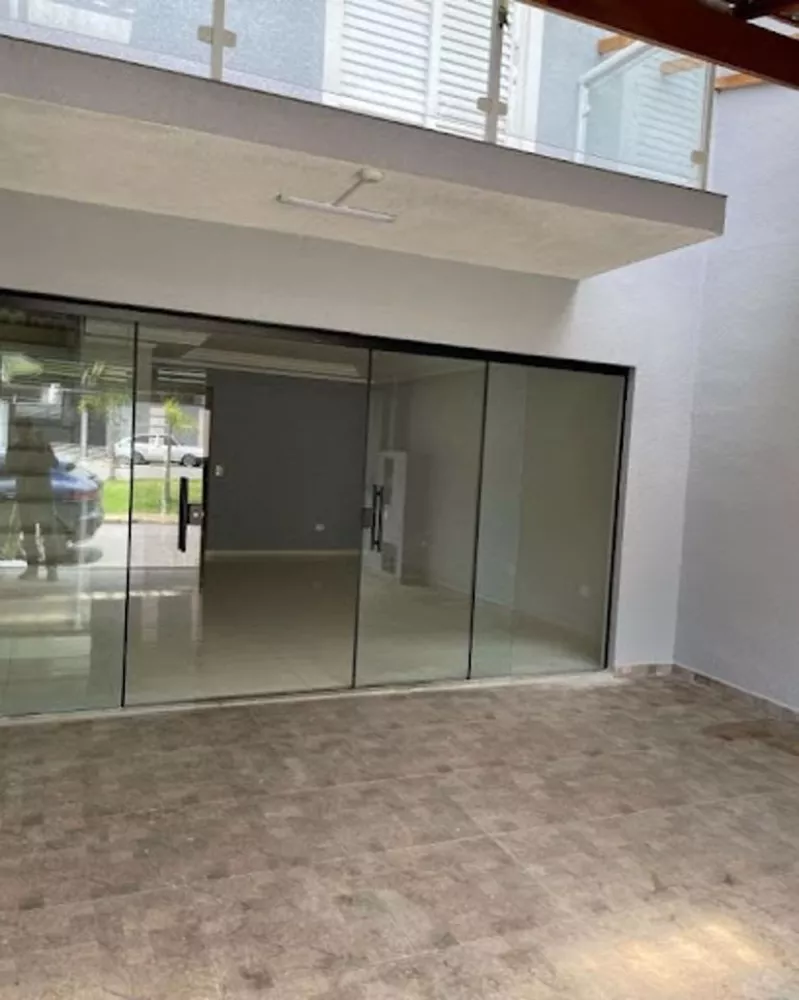 Casa à venda com 2 quartos, 140m² - Foto 1