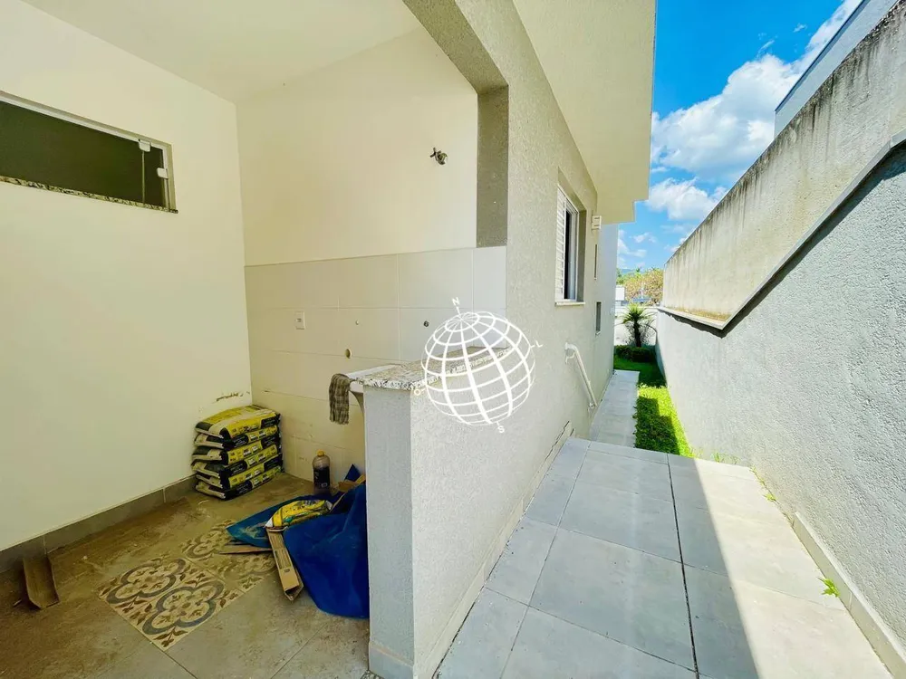 Casa, 3 quartos, 122 m² - Foto 1