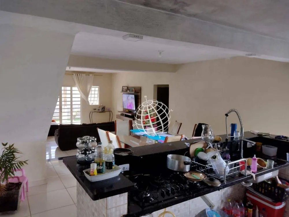 Chácara, 4 quartos, 1320 m² - Foto 4