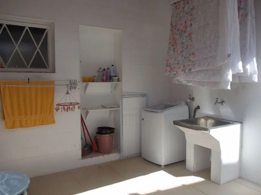 Casa, 4 quartos, 385 m² - Foto 1