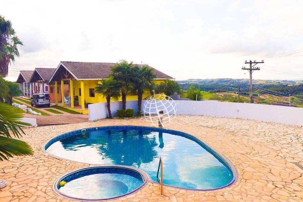 Casa, 3 quartos, 203 m² - Foto 1