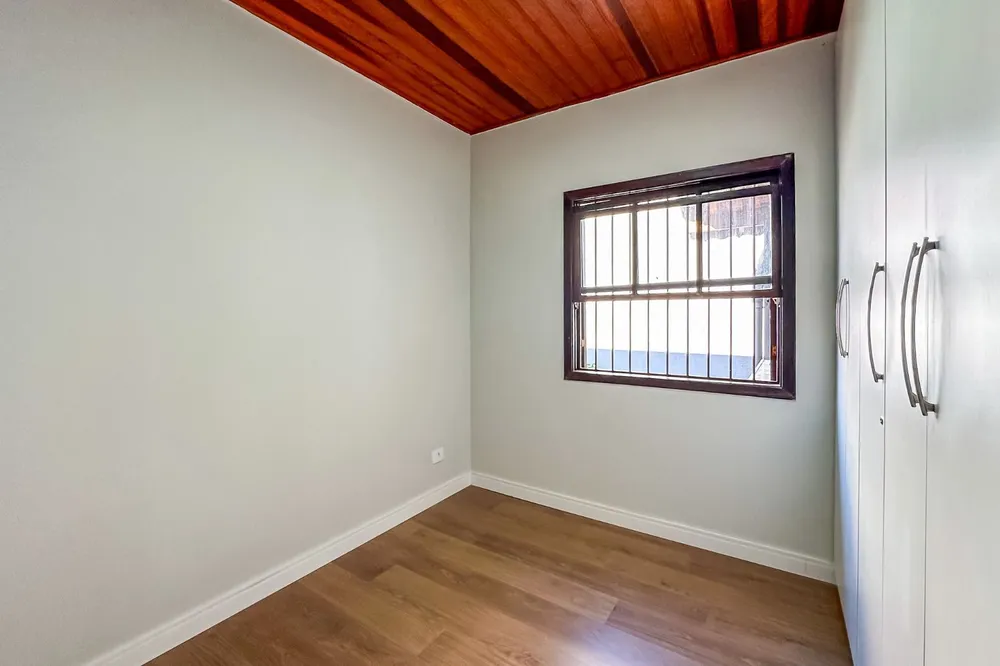 Casa, 5 quartos, 239 m² - Foto 9