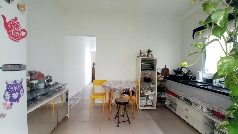 Casa à venda com 3 quartos, 103m² - Foto 2