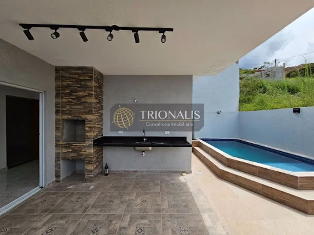 Casa, 3 quartos, 131 m² - Foto 1