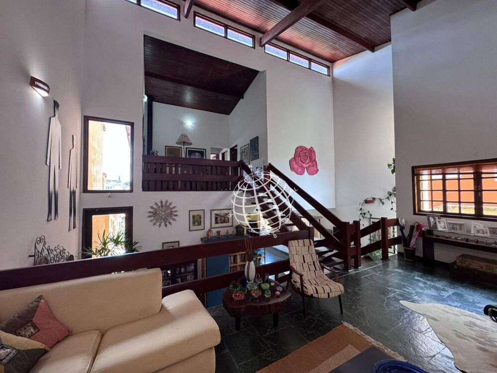 Casa, 3 quartos, 245 m² - Foto 8