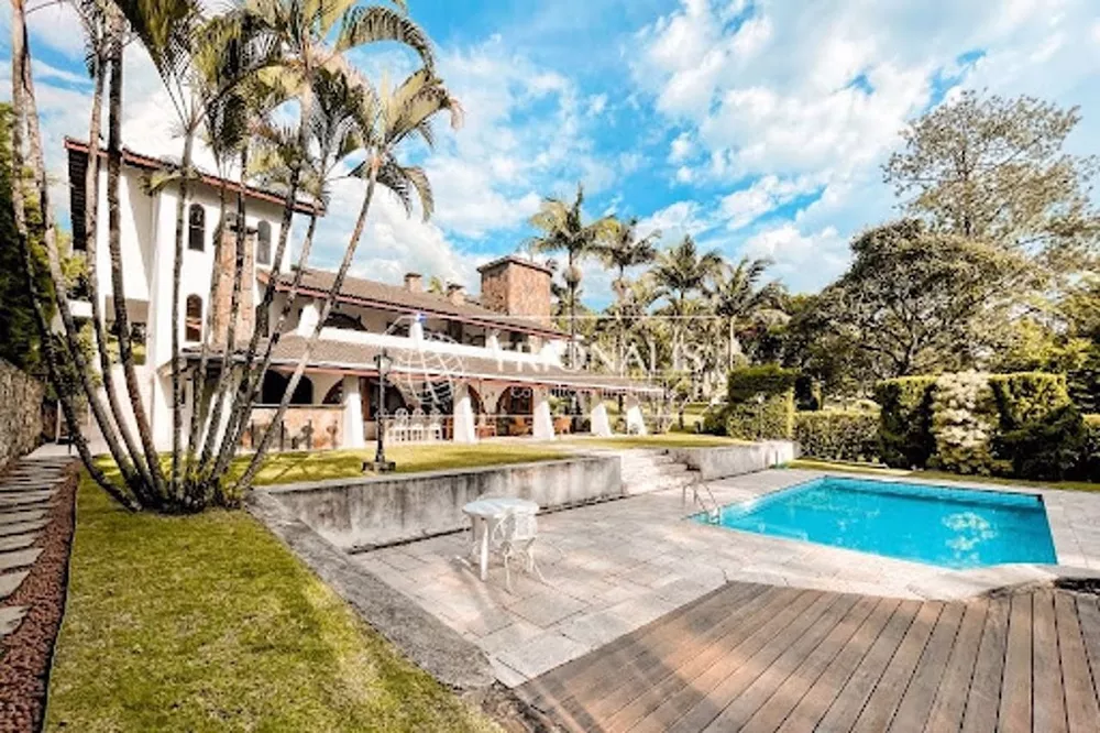 Casa de Condomínio à venda com 4 quartos, 632m² - Foto 1