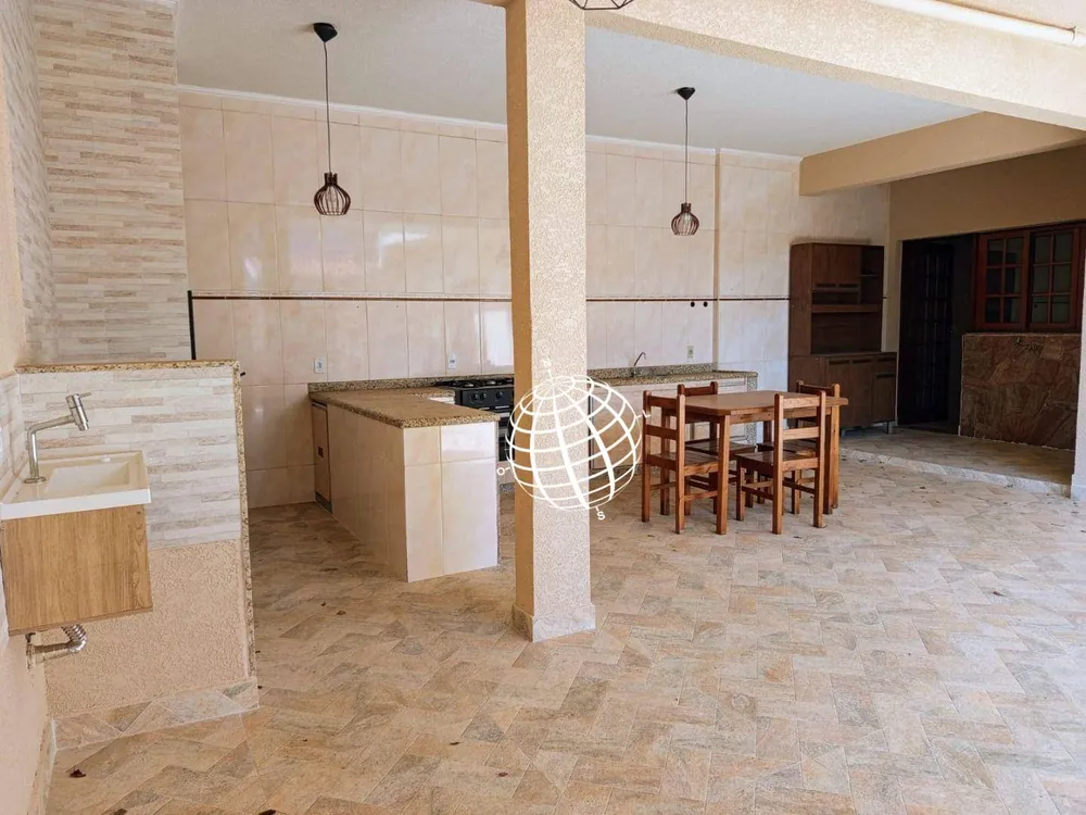 Casa, 3 quartos, 218 m² - Foto 3