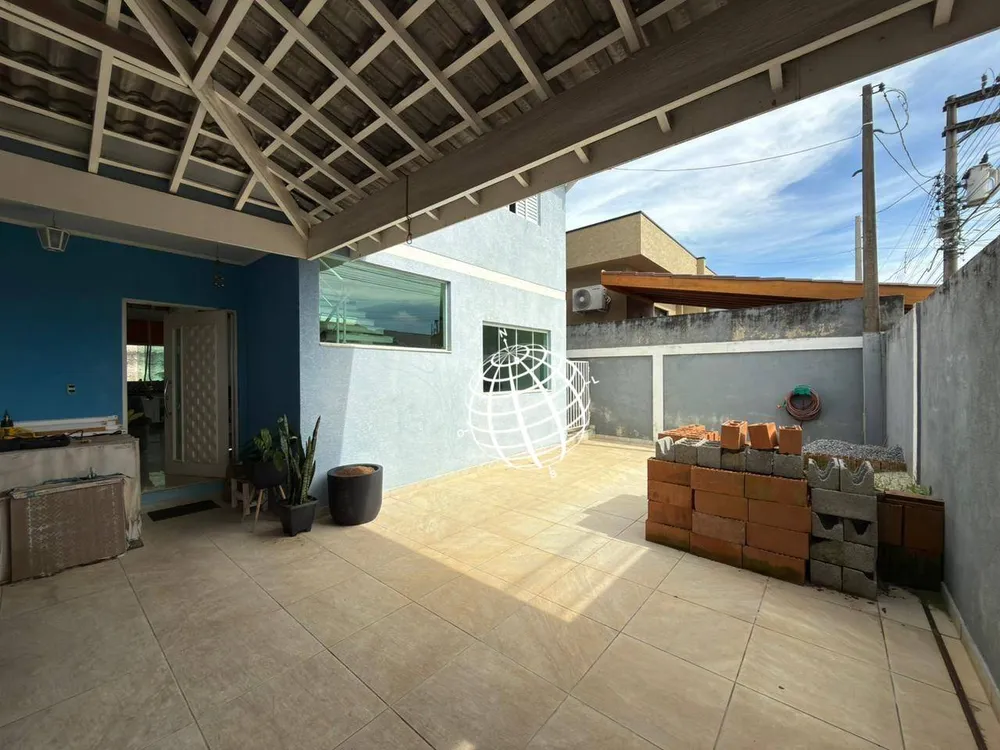 Casa, 3 quartos, 219 m² - Foto 1
