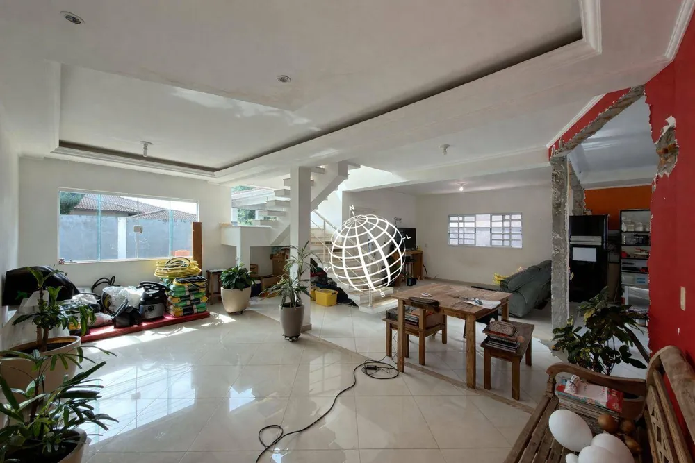 Casa, 3 quartos, 219 m² - Foto 2