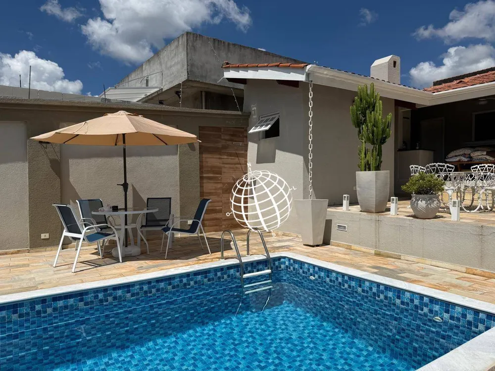 Casa, 3 quartos, 200 m² - Foto 1