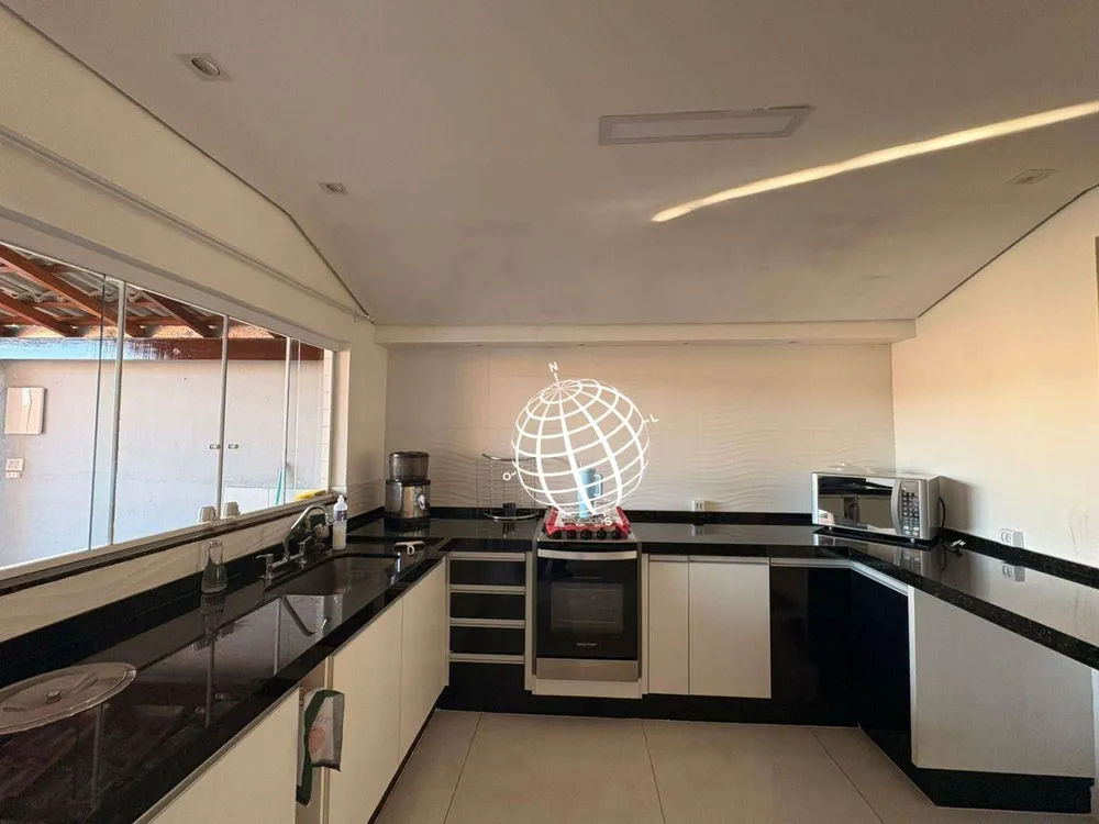 Casa, 3 quartos, 151 m² - Foto 1