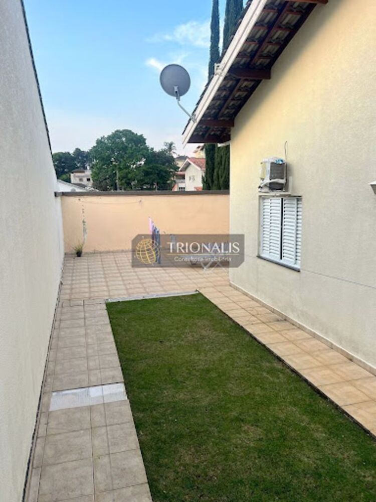 Casa de Condomínio à venda e aluguel com 3 quartos, 100m² - Foto 1