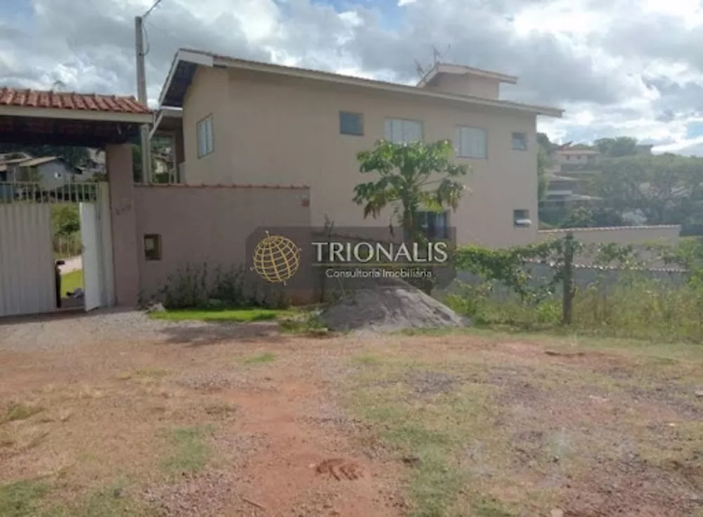 Chácara à venda com 4 quartos, 250m² - Foto 2