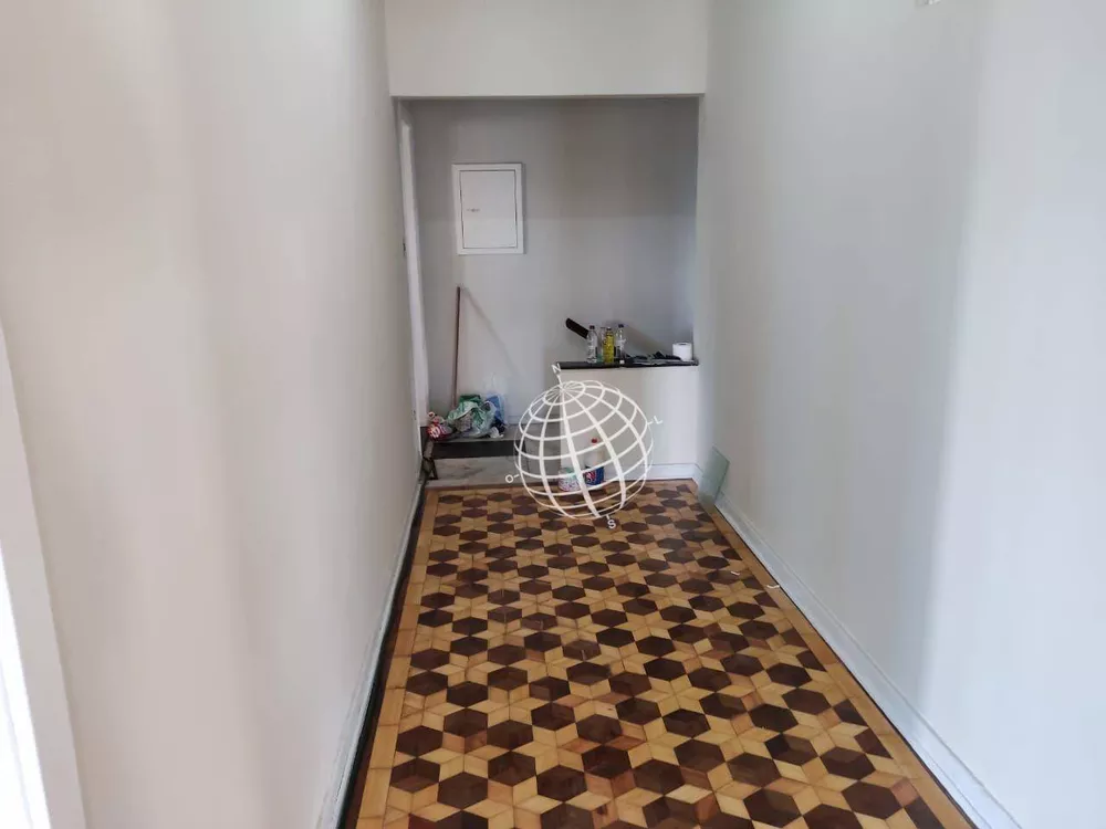 Casa para alugar com 3 quartos, 250m² - Foto 1